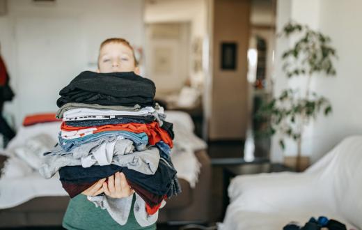 kid-with-folder-laundry