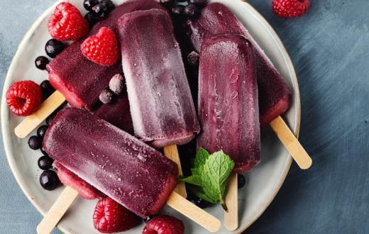 Mixed-berry-popsicles
