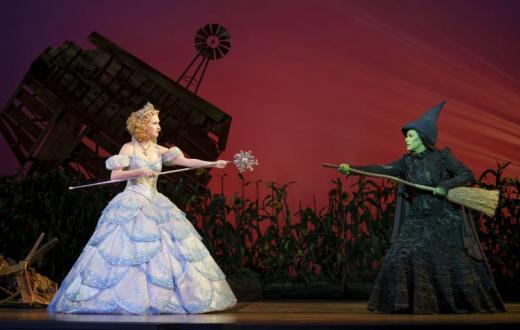 family-friendly-Wicked-Seattle-Paramount-Theatre